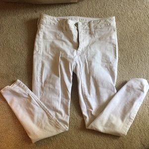 American Eagle Super Stretch White Jean -2